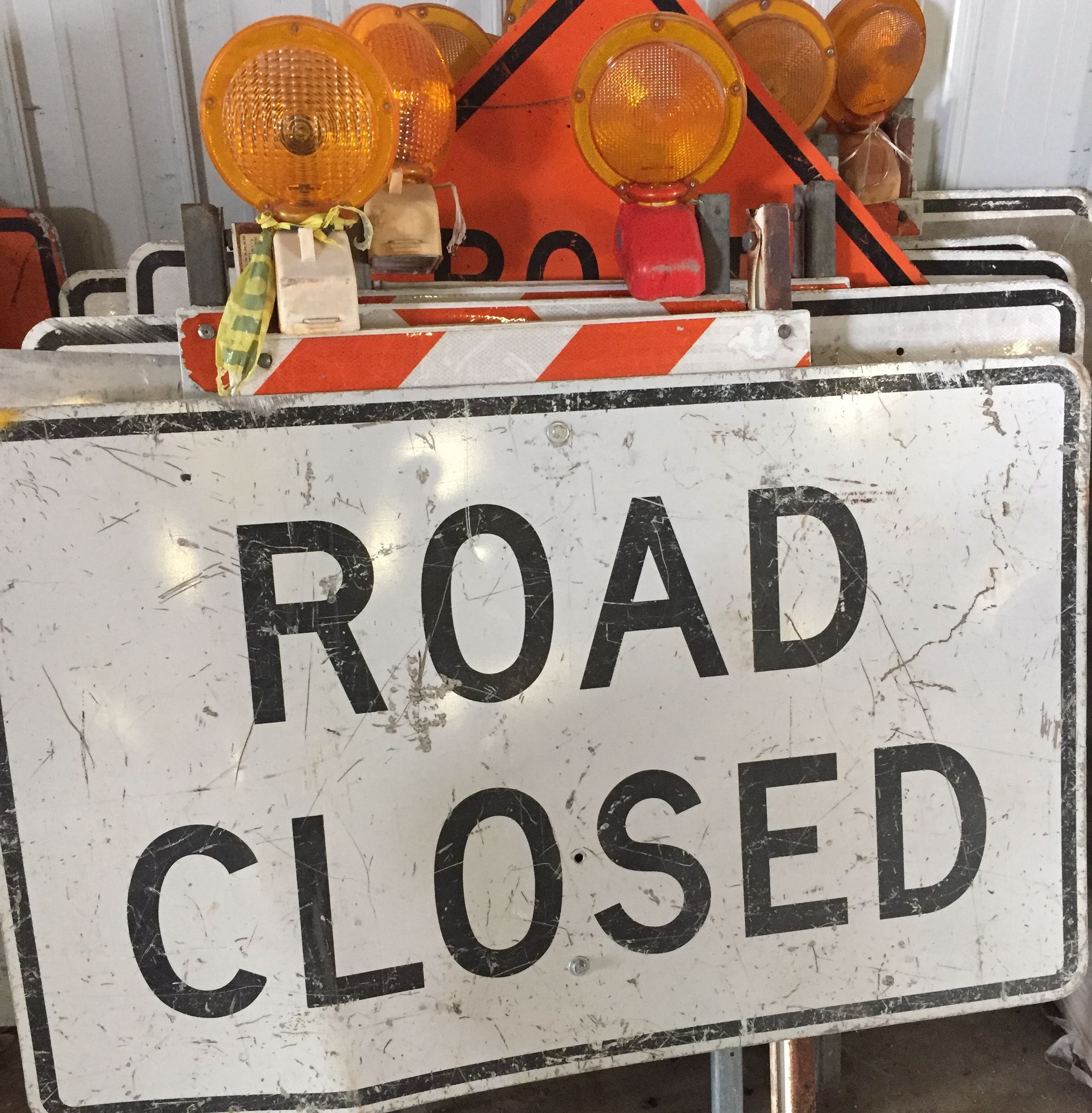 Road Closed Sign 