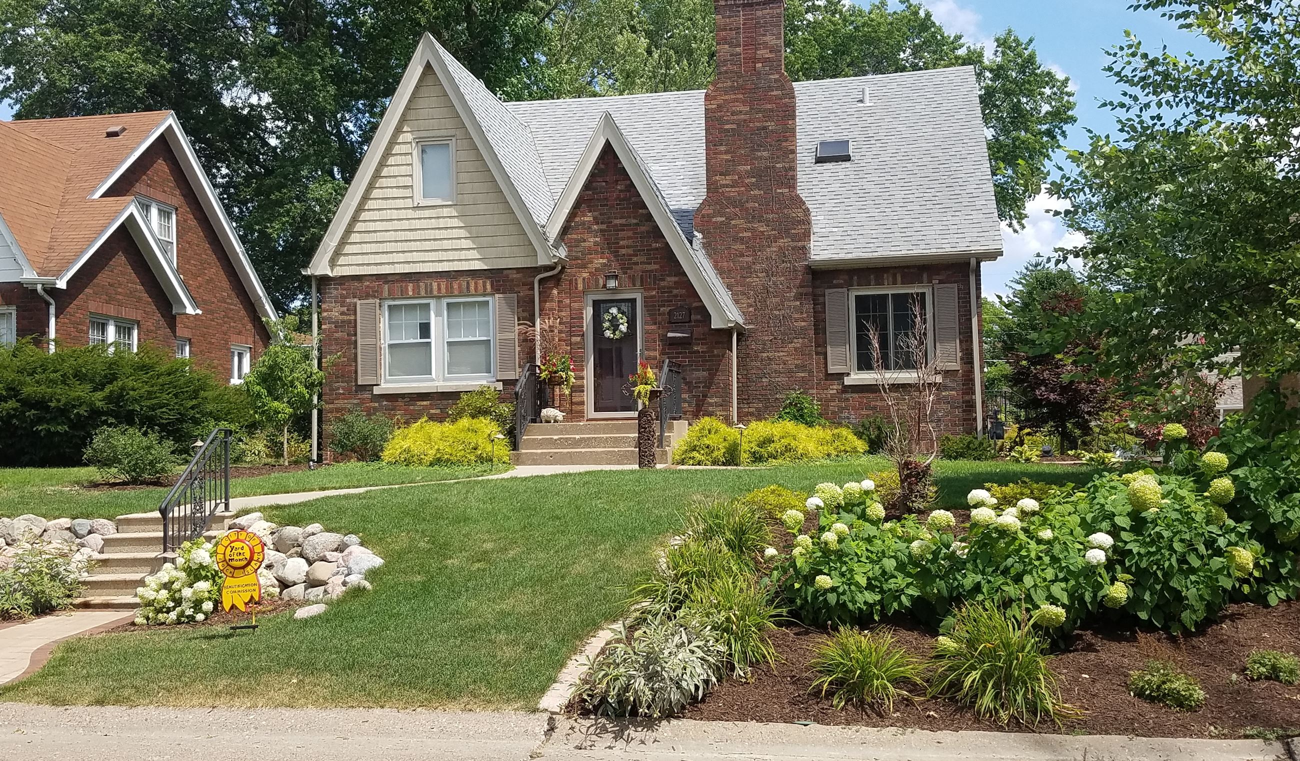 June Yard of the Month, 2127 29th Street