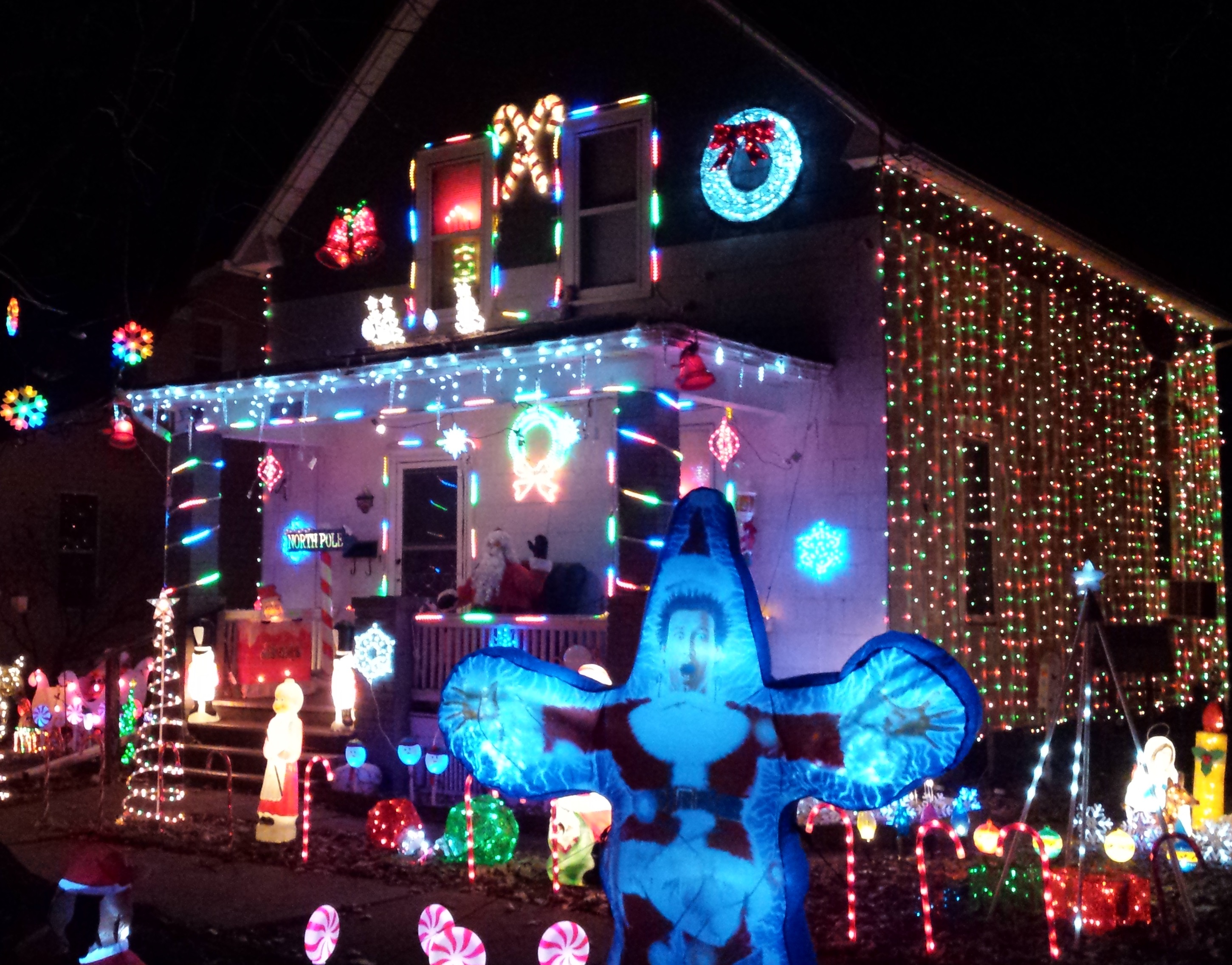 Holiday Lighting Contest Press Release Photo