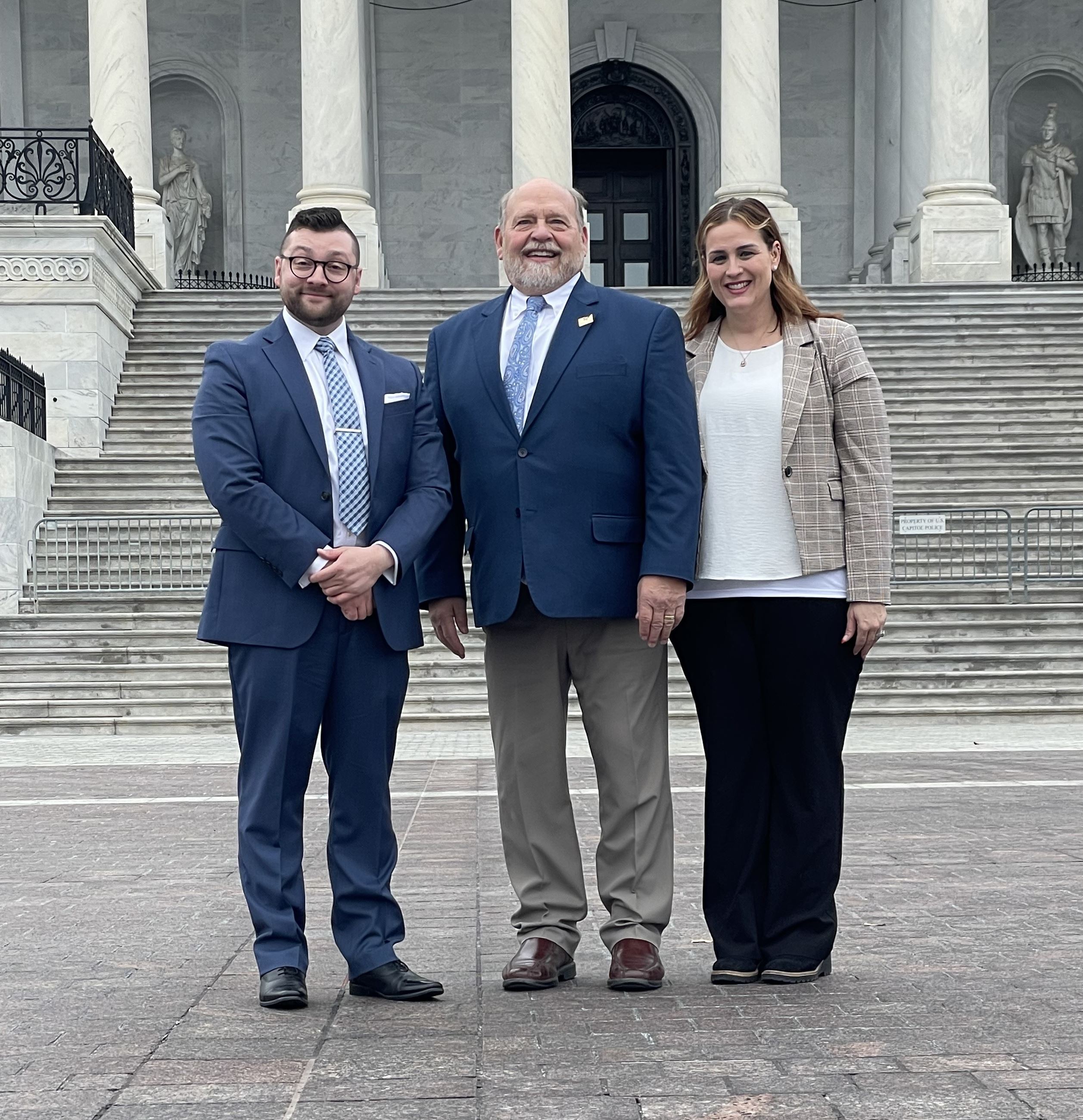 Miles, Mayor and Nicole in front of Capitol